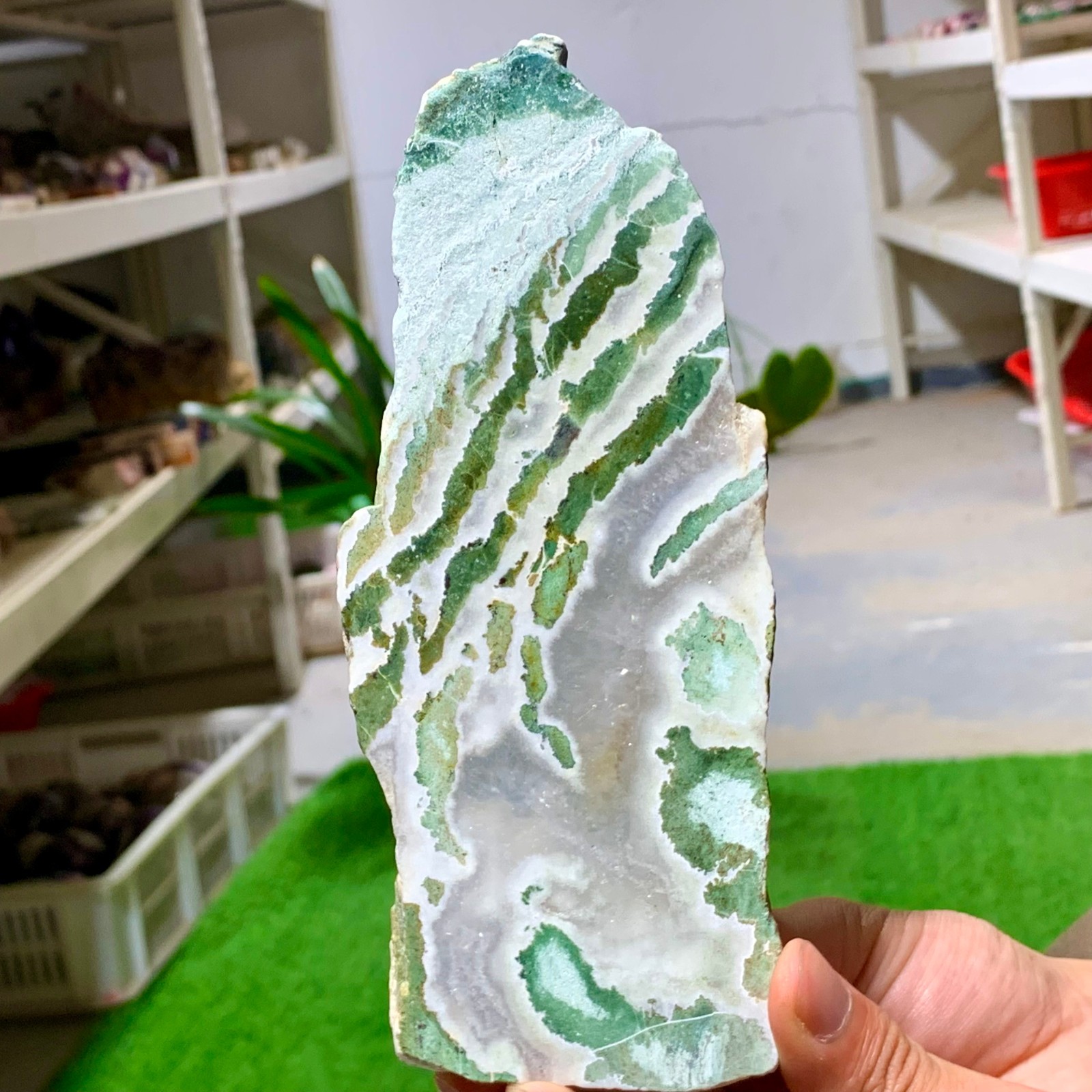 300G Natural green moss agate crystal raw stone flakes quart specimen