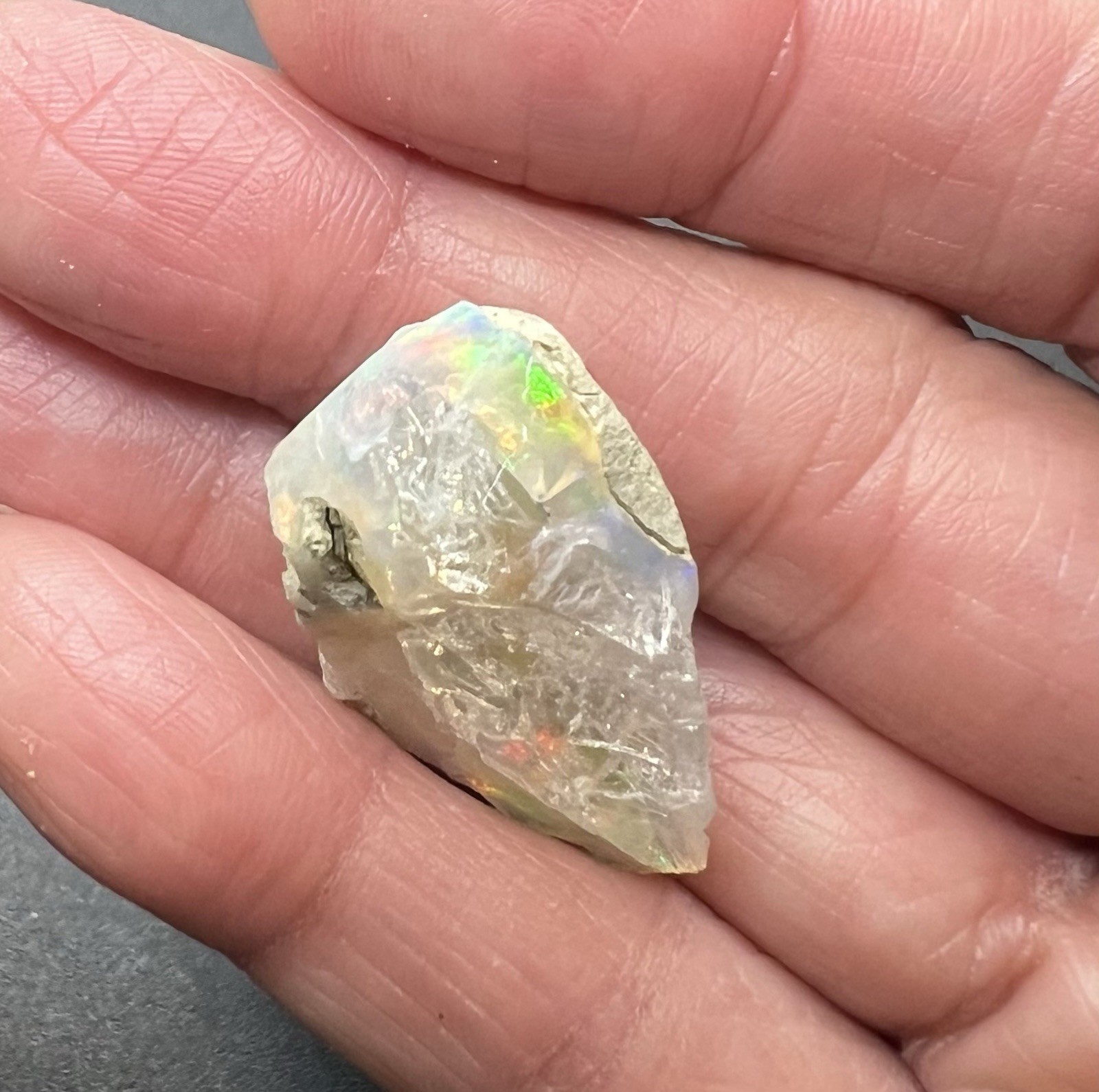 Ethiopian Welo Genuine Opal 5.9g Almost 1 1/2in AWESOME FLASHES
