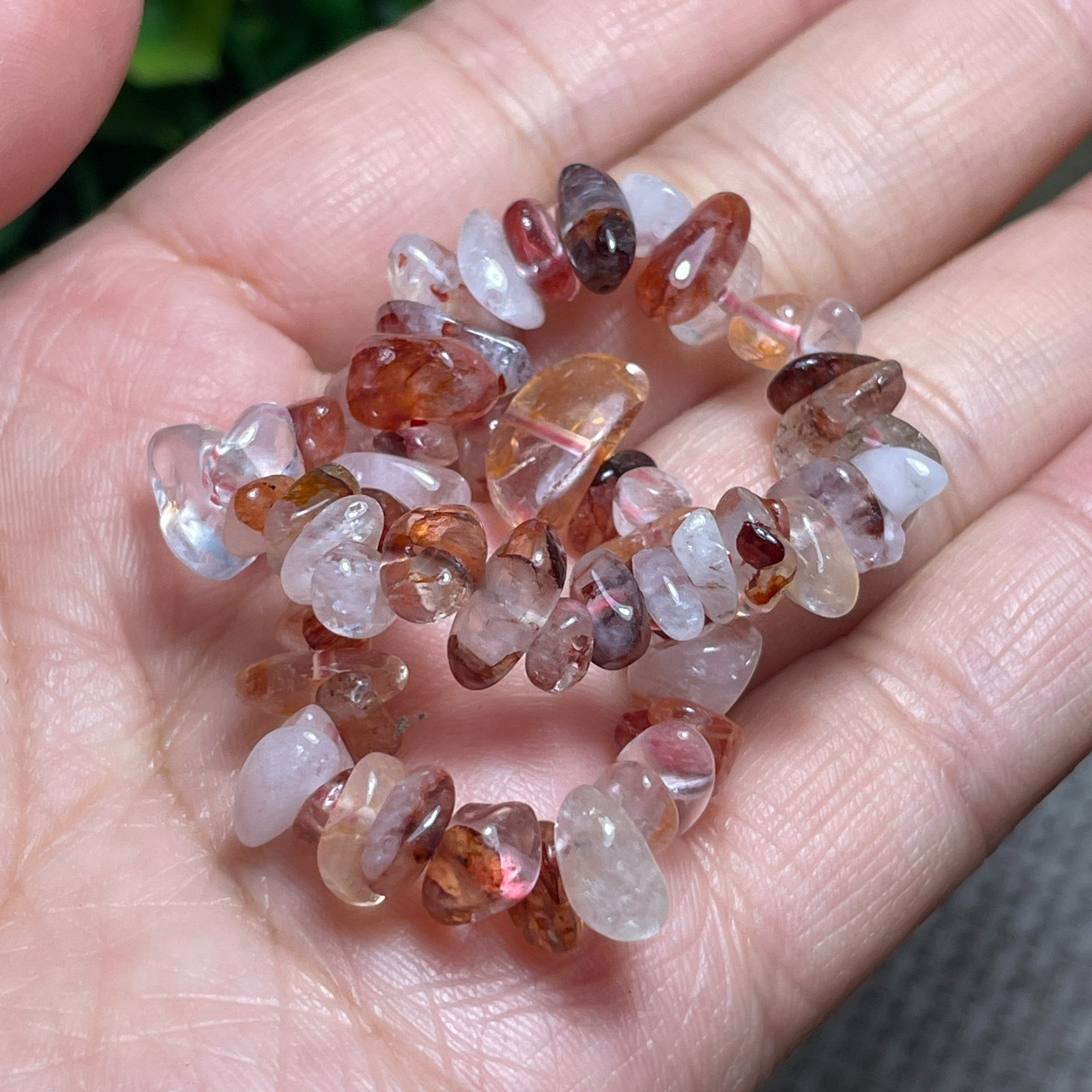 1pcs Red Hematoid Fire stone crystal Chip gem stone beads Stretch Bracelet E