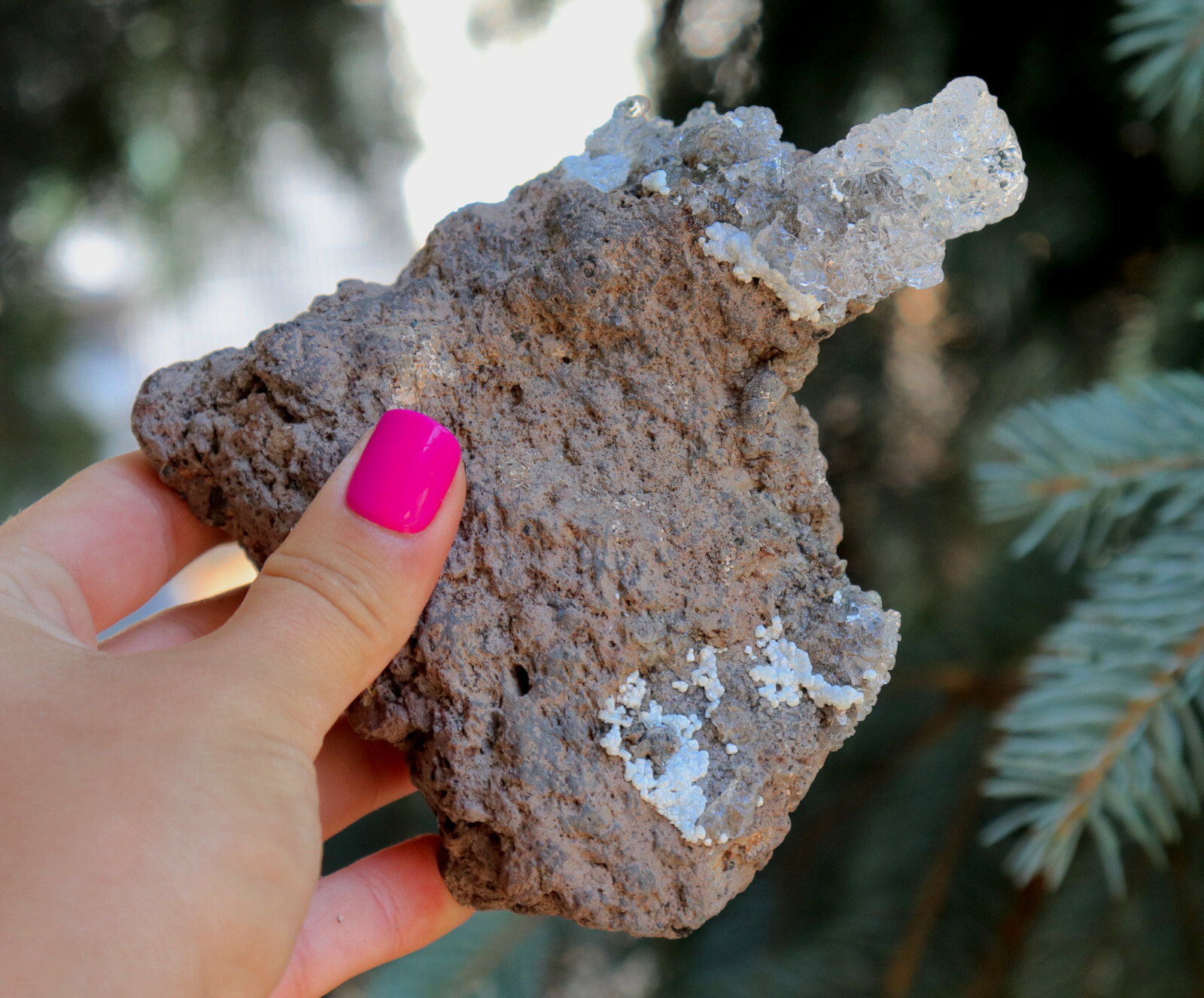 Opal (Var: Opal-AN) Large Specimen Flouresesces Bright Green Czech Republic :)