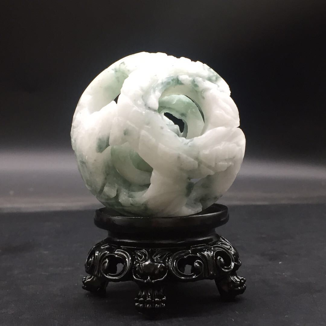 Natuaral XIU Jade Quartz Sphere Crystal Exquisite Ball Magic Healing Decorat 1Pc