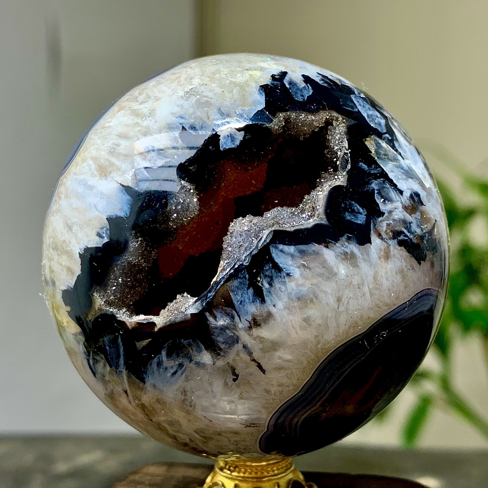 300G Natural black stripe agate sphere Crystal Ball Madagascar mineral