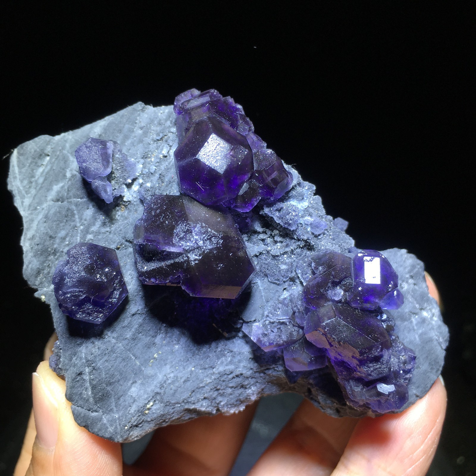 146g Natural blue, transparent, Tanzanite blue, fluorite, from Fujian, China
