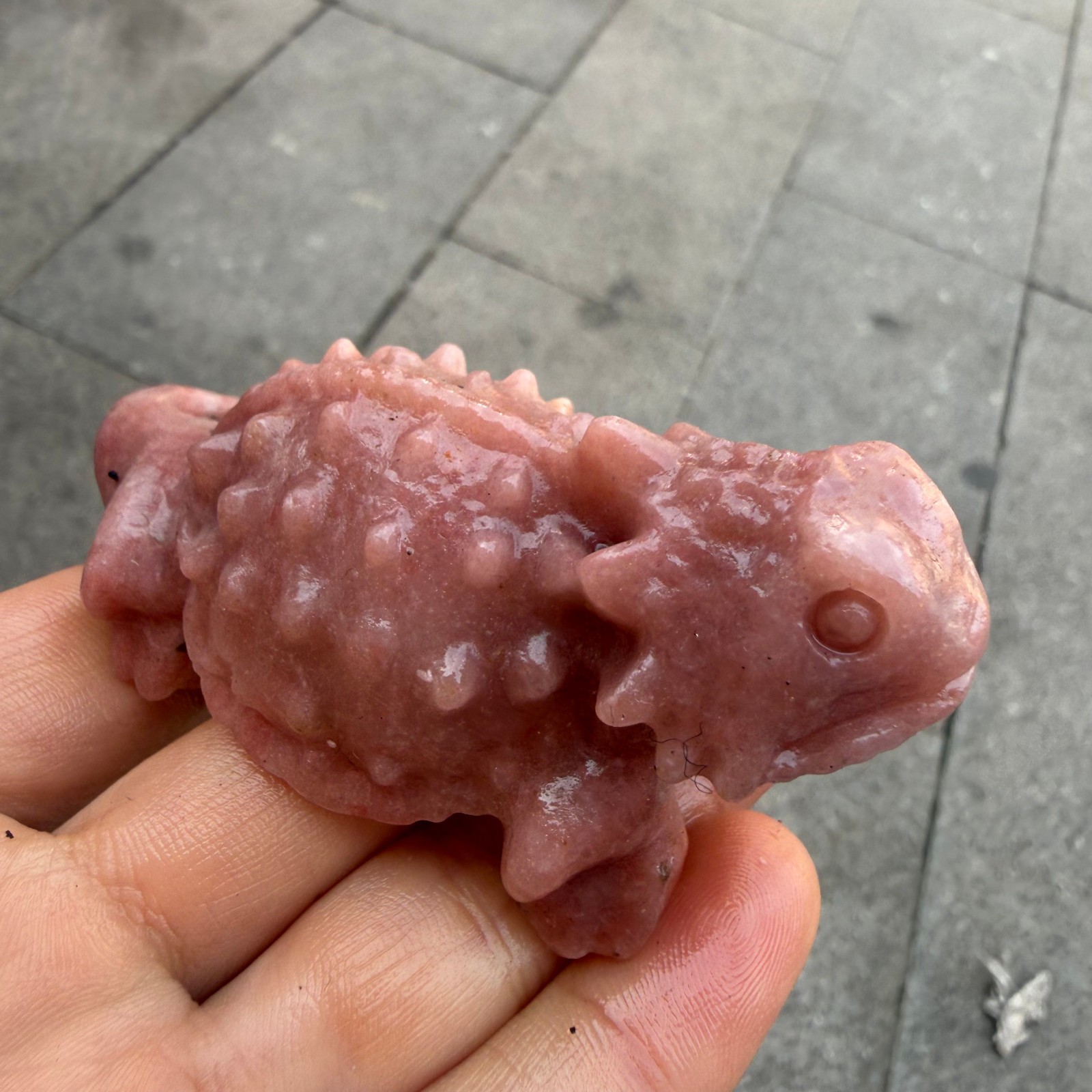 natural Peach blossom stone lizard Skull Quartz Crystal Carved Reiki Healing 1pc
