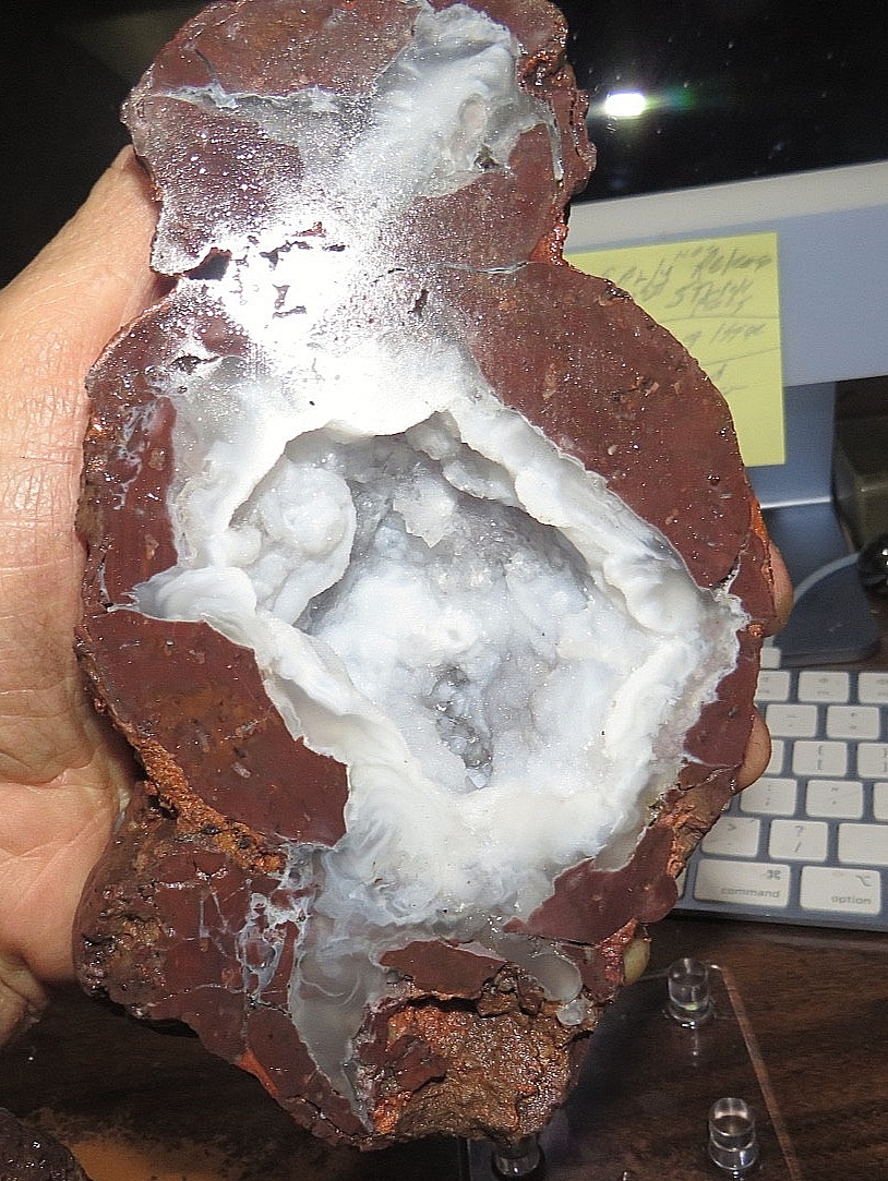 HUGE CRYSTAL CANYON 6.5 INCH HOLLOW GEODE SPARKLY SNOW WHITE DRUZE CRYSTALS