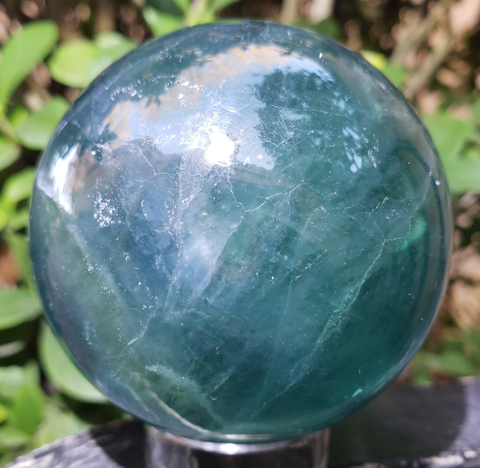 2.5″ Deep Blue Fluorite Quartz Crystal Sphere Ball Orb Rainbow UV, 456g or 1 lb