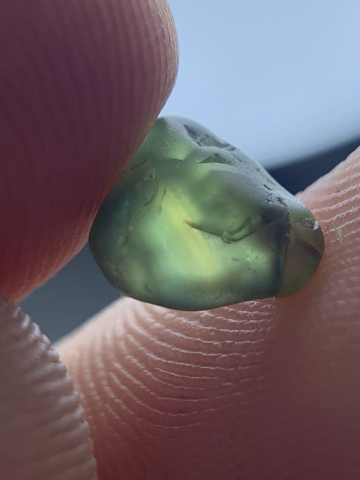 1.90 Crts Gorgeous Piece Facet Grade Green (Teal) sapphire Rough