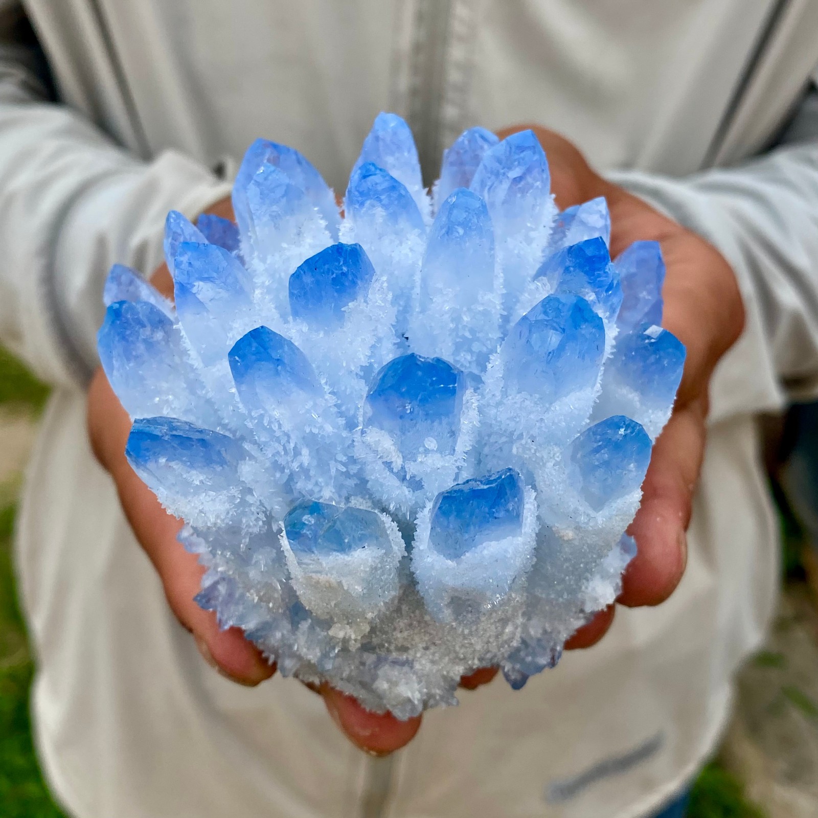 423G New find blue phantom crystal quartz cluster mineral specimen healing