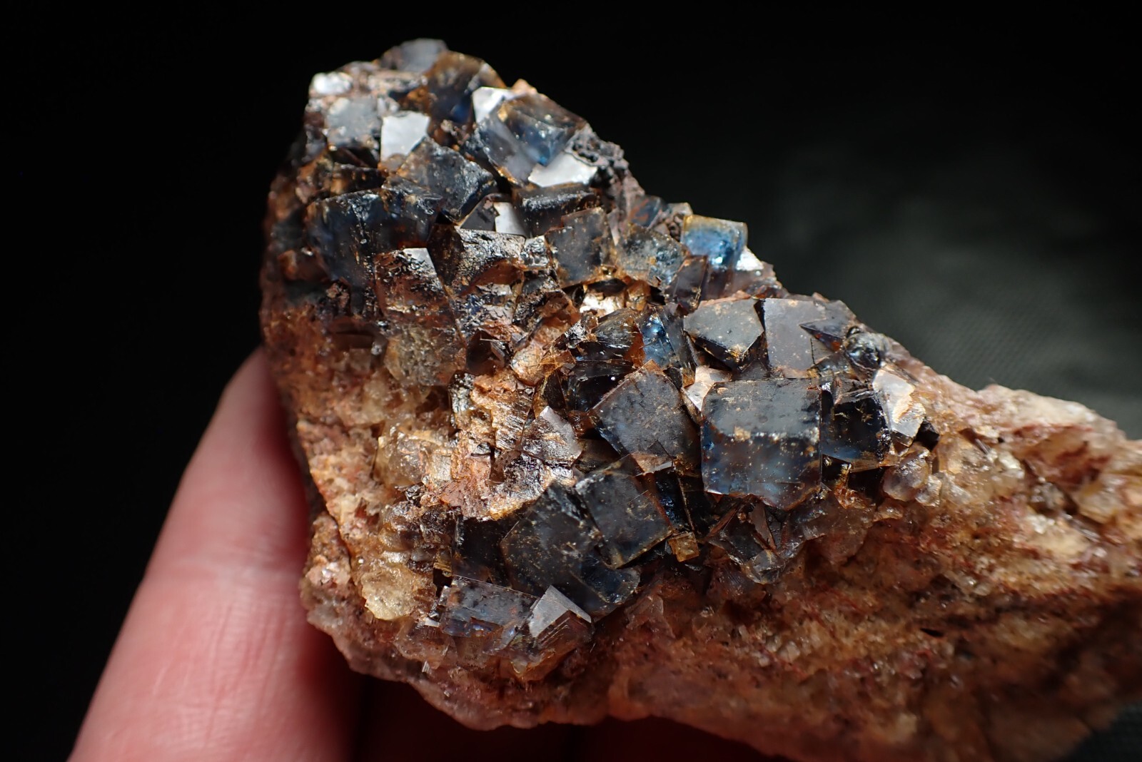 FLUORITE * BLUE CRYSTALS ON QUARTZ * RARE LOCALITY ! Cerny Potok, CZECH REPUBLIC