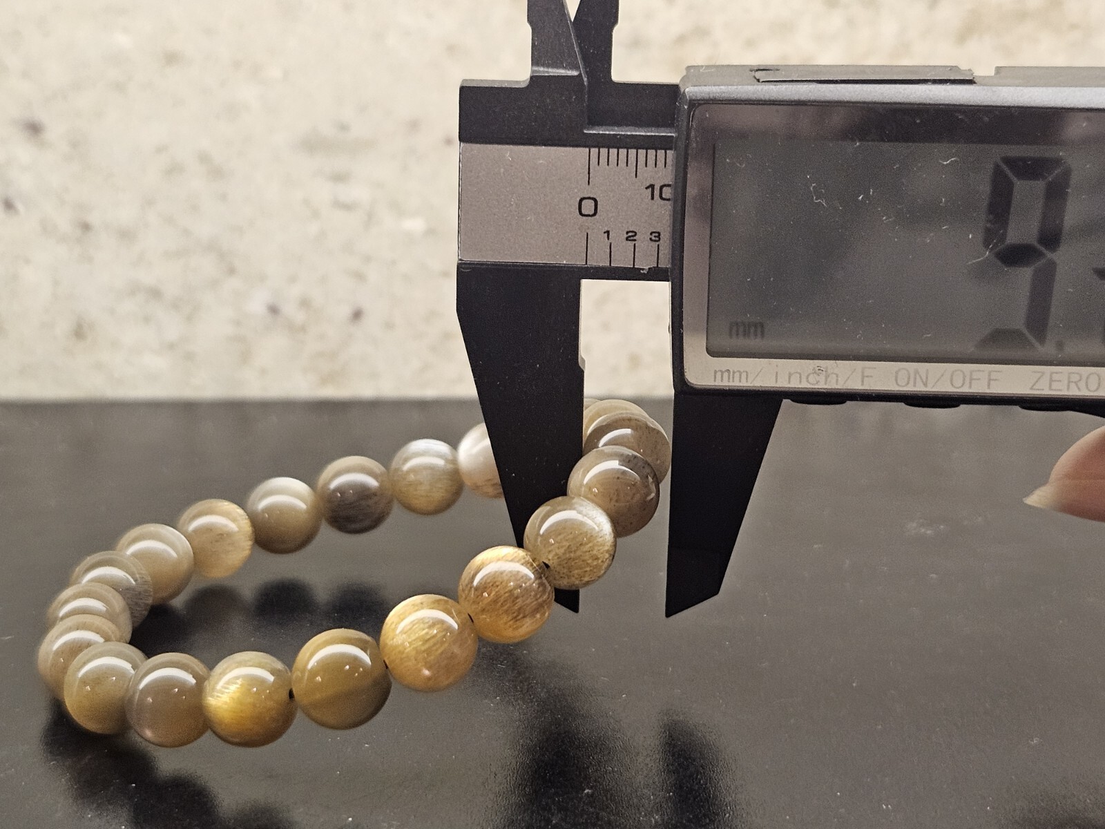 Top Quality Golden Black Sunstone Beads Bracelet 9.3mm