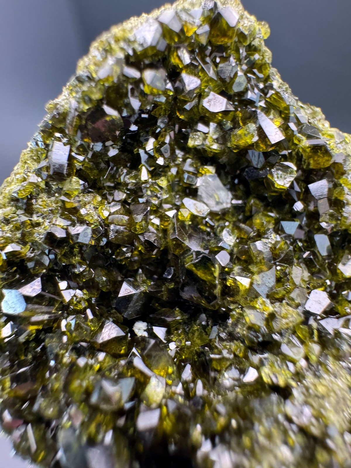 6829 Sparkly Green Epidote with Clear Quartz Calumet Iron Mine, Colorado 32g