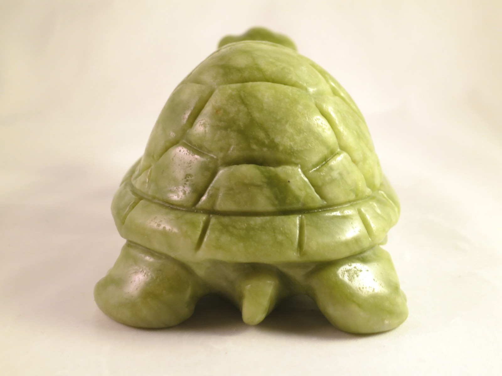 3.9″ GREEN SERPENTINE Carved and Polished TURTLE – PERU