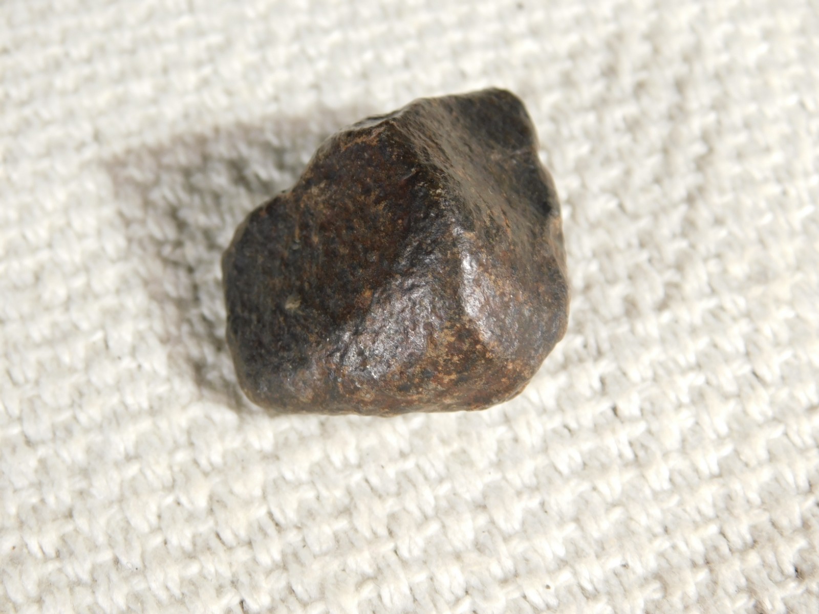 Small Stony METEORITE With Dark Fusion Crust 100% Natural Fell in Libya 17.0gr