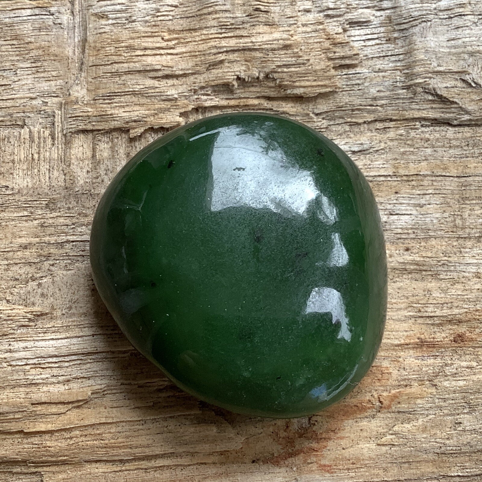 Siberian Jade Pebble Chromium Green Nephrite Jade Stone Specimen Siberia 39g