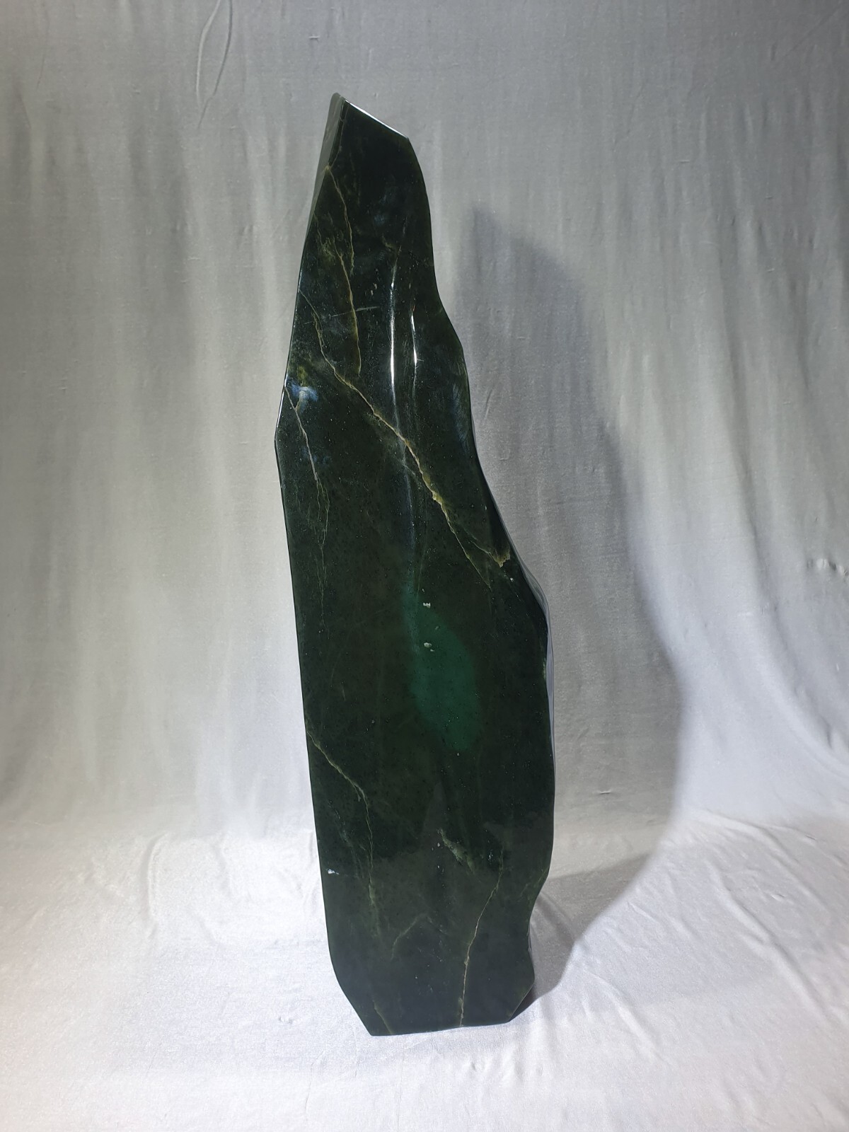 Nephrit Jade Sculpture Freieform Ground 46.3lbs 23 3/16×6 5/16×5 1/2in Decor