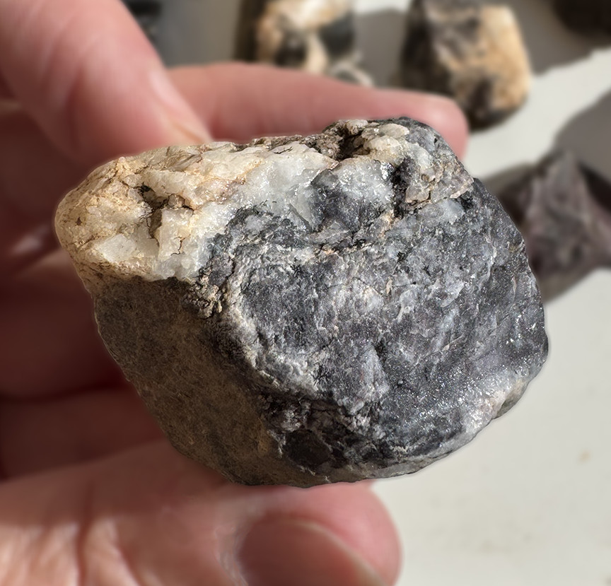 2 1/2 Lb Lot of Beautiful Arizona Lightning stones raw and lapidary rough