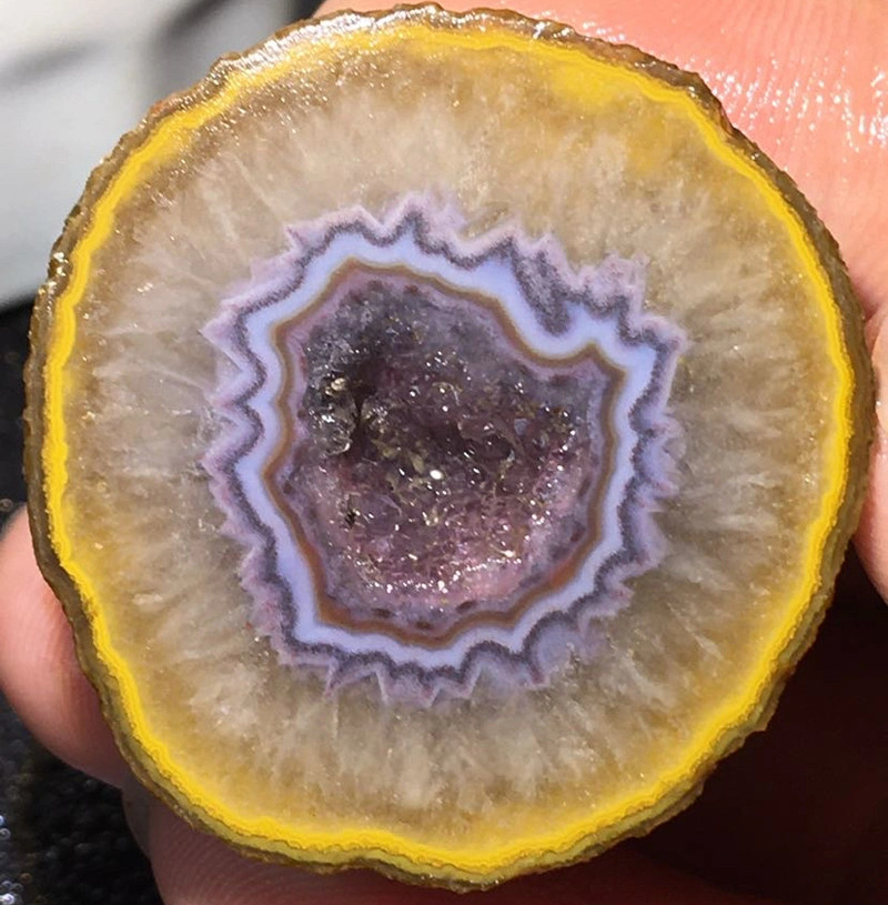 1Pair Rare China Natural Warring States Red Agate Geode Quartz Crystal Slices