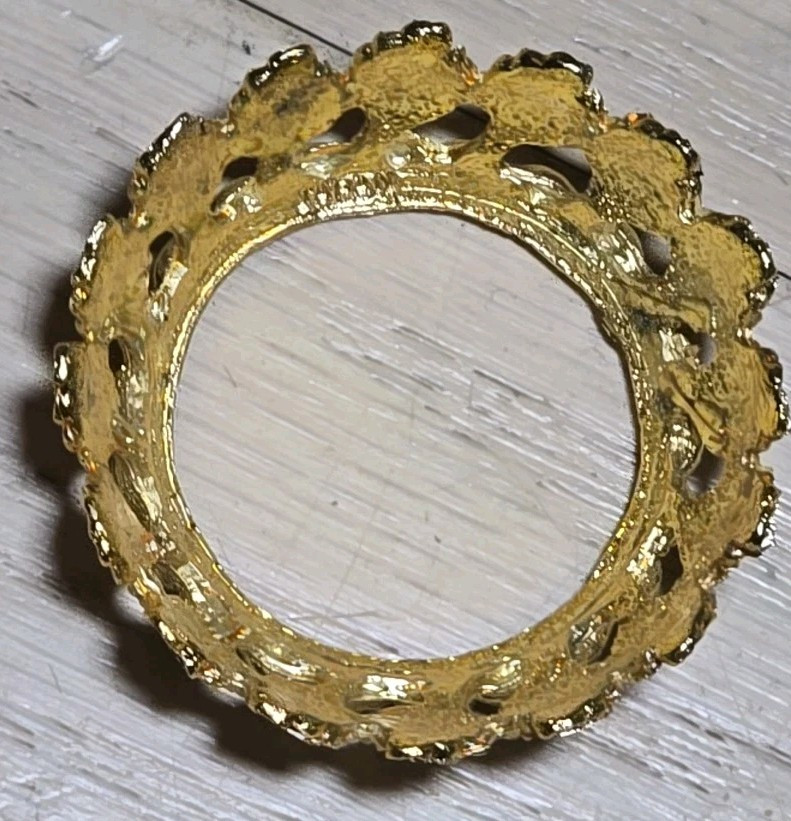 vintage gold tone crown of leaves egg stand display holder 1 2/8″ Diameter