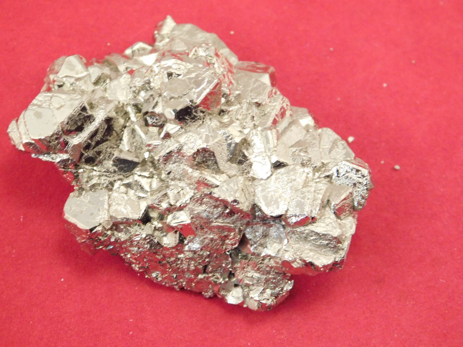 RHOMBIC PYRITE Crystal Cluster 100% Natural Peru 128gr
