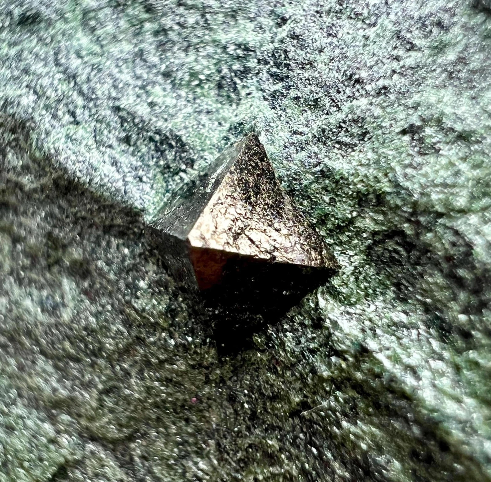 Natural Magnetite Crystals On Matrix 90 GM From Baluchistan Pakistan s14