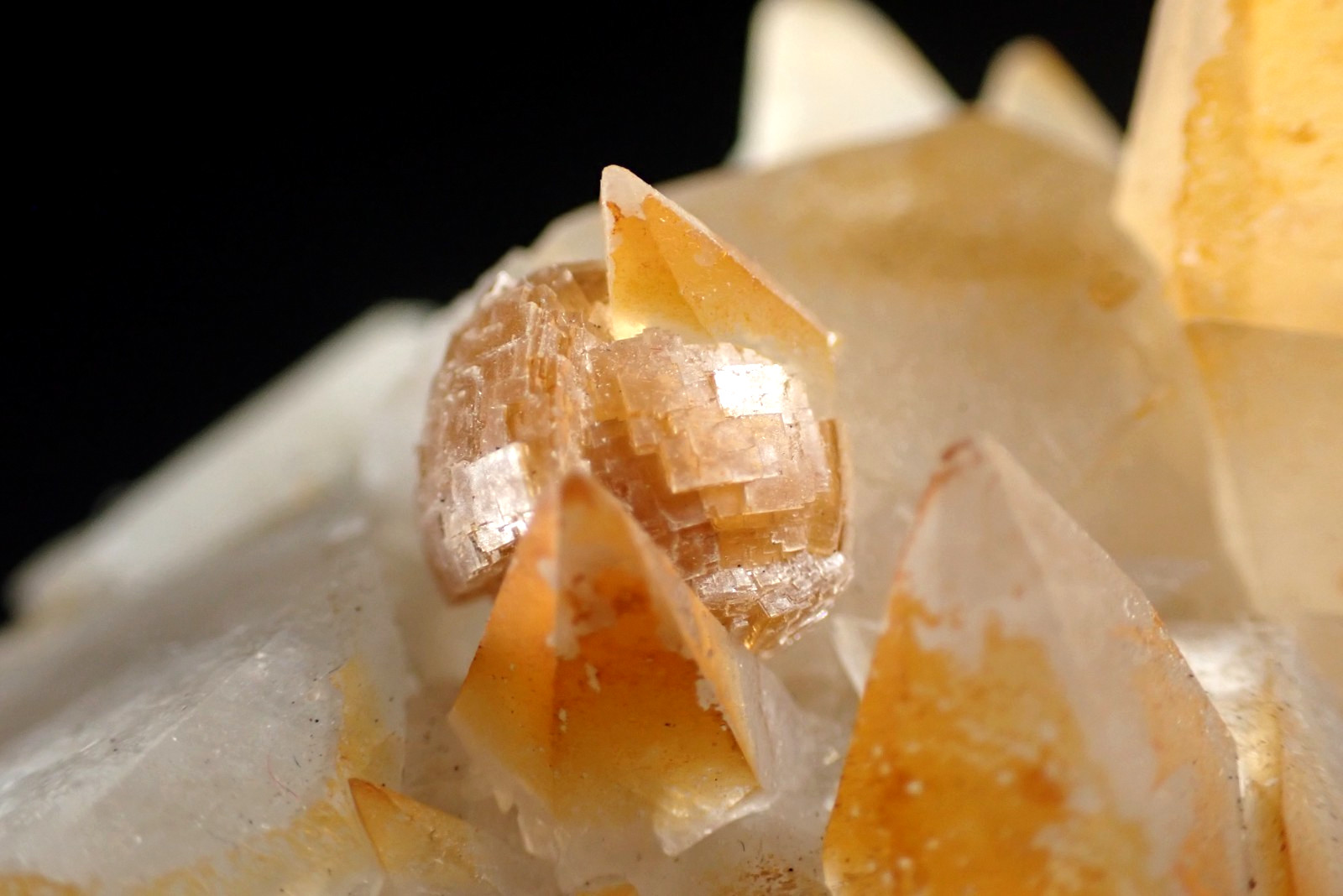 FLUORITE *UNIQUE ROUND CRYSTALS ON CALCITE *RARE LOC ! Stramberk, CZECH REPUBLIC