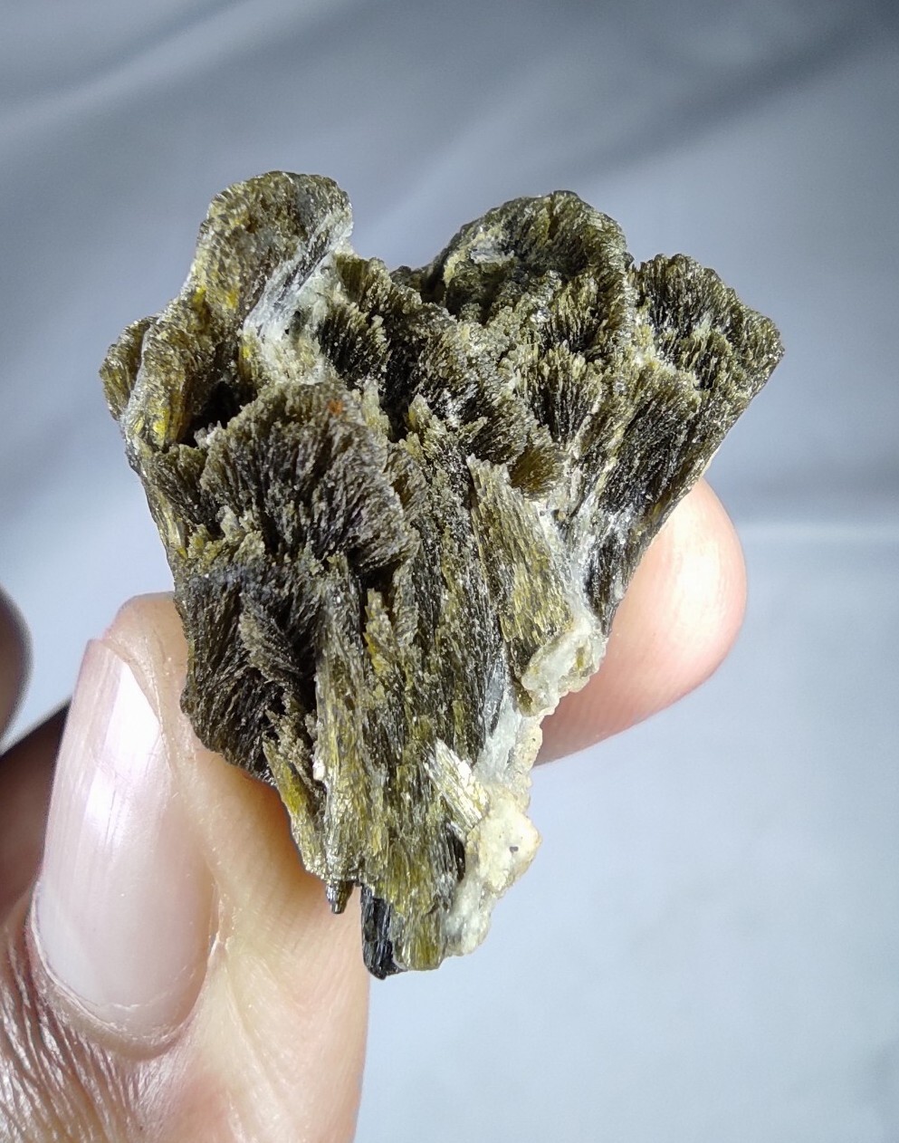 200gms Of Aesthetic Epidote Crystals Lot From Baluchistan, Pakistan.