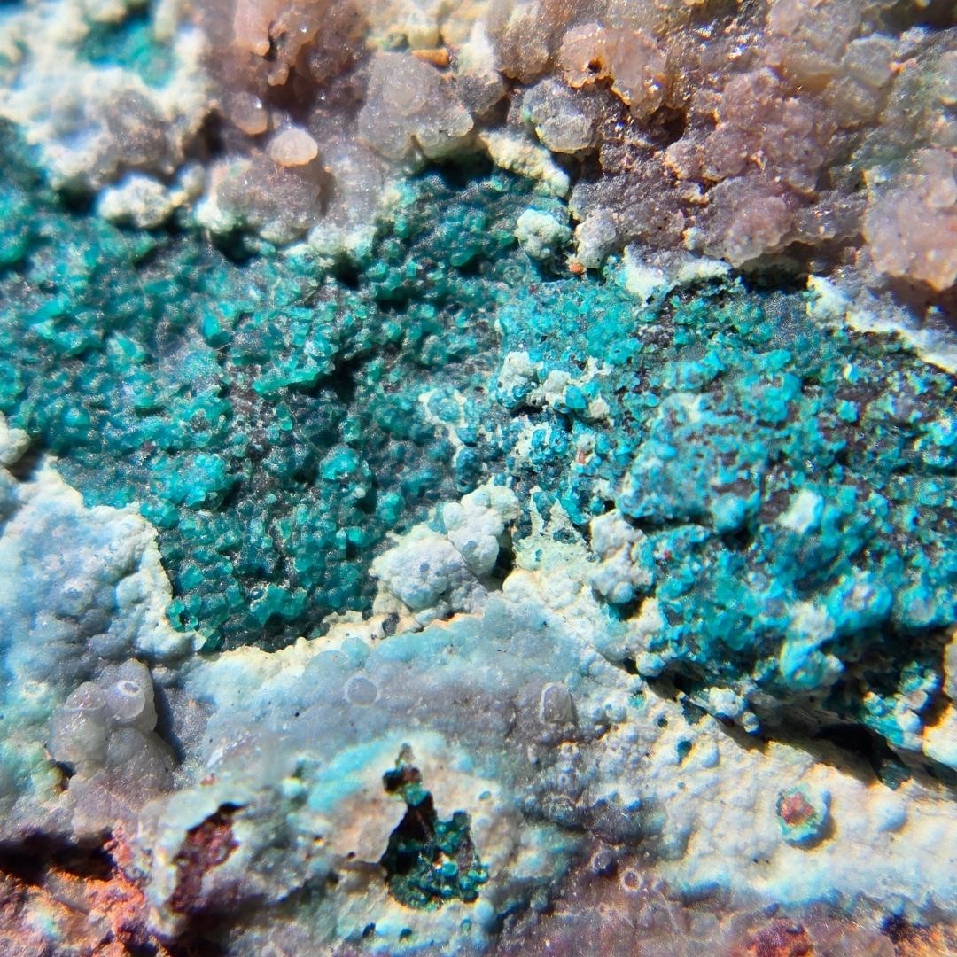 Blue Basin Mine Chrysocolla Copper Ore 302g Nevada Quartz Display Specimen