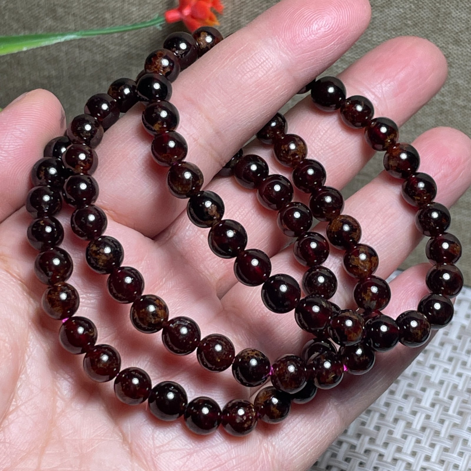 Wholesale 1Pcs 6mm red garnet stone ball beads 6mm 7.5”crystal Stretch Bracelet
