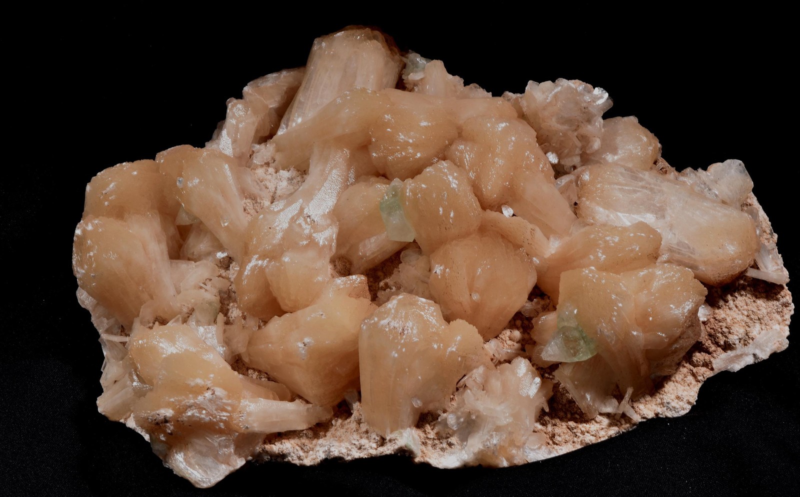 Peach stilbite flower with dash of green appophylite psychic intuition #1005
