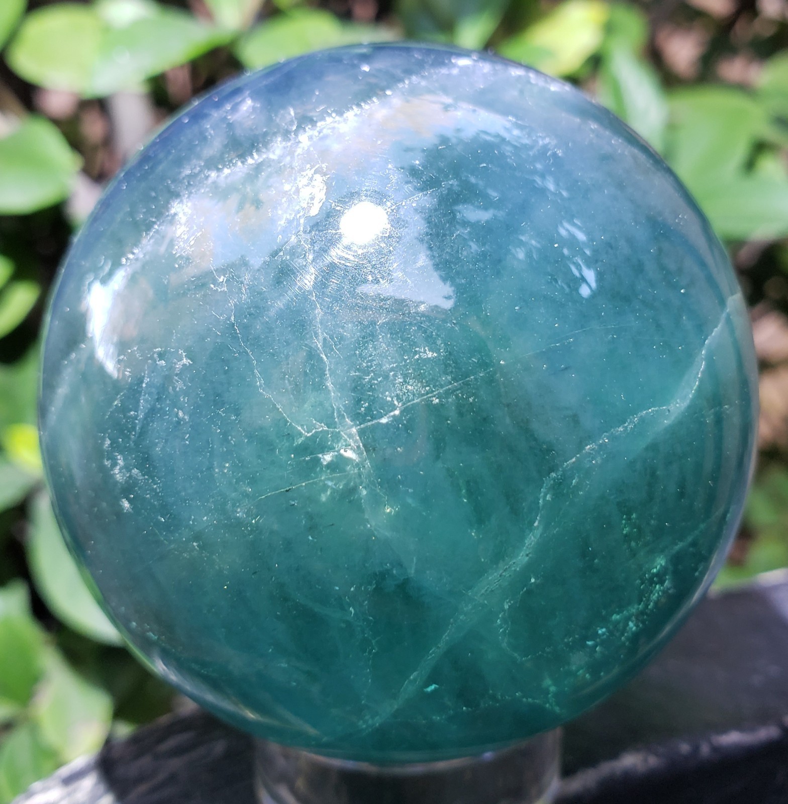2.5″ Deep Blue Fluorite Quartz Crystal Sphere Ball Orb Rainbow UV, 456g or 1 lb
