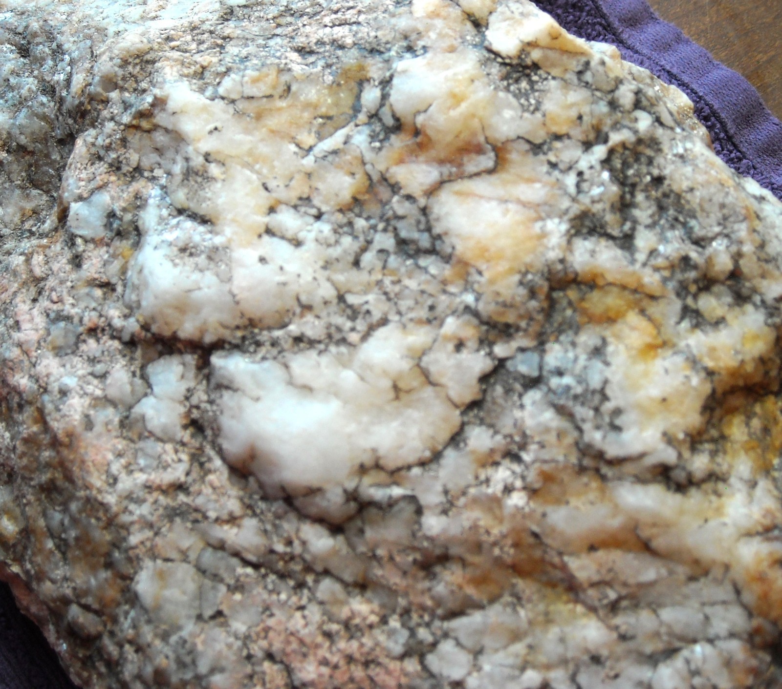 MILKY QUARTZ VEINED RAW 8.75 LBS 10″x6 ” FOUND IN NEW MEXICO *NICE COLORING*