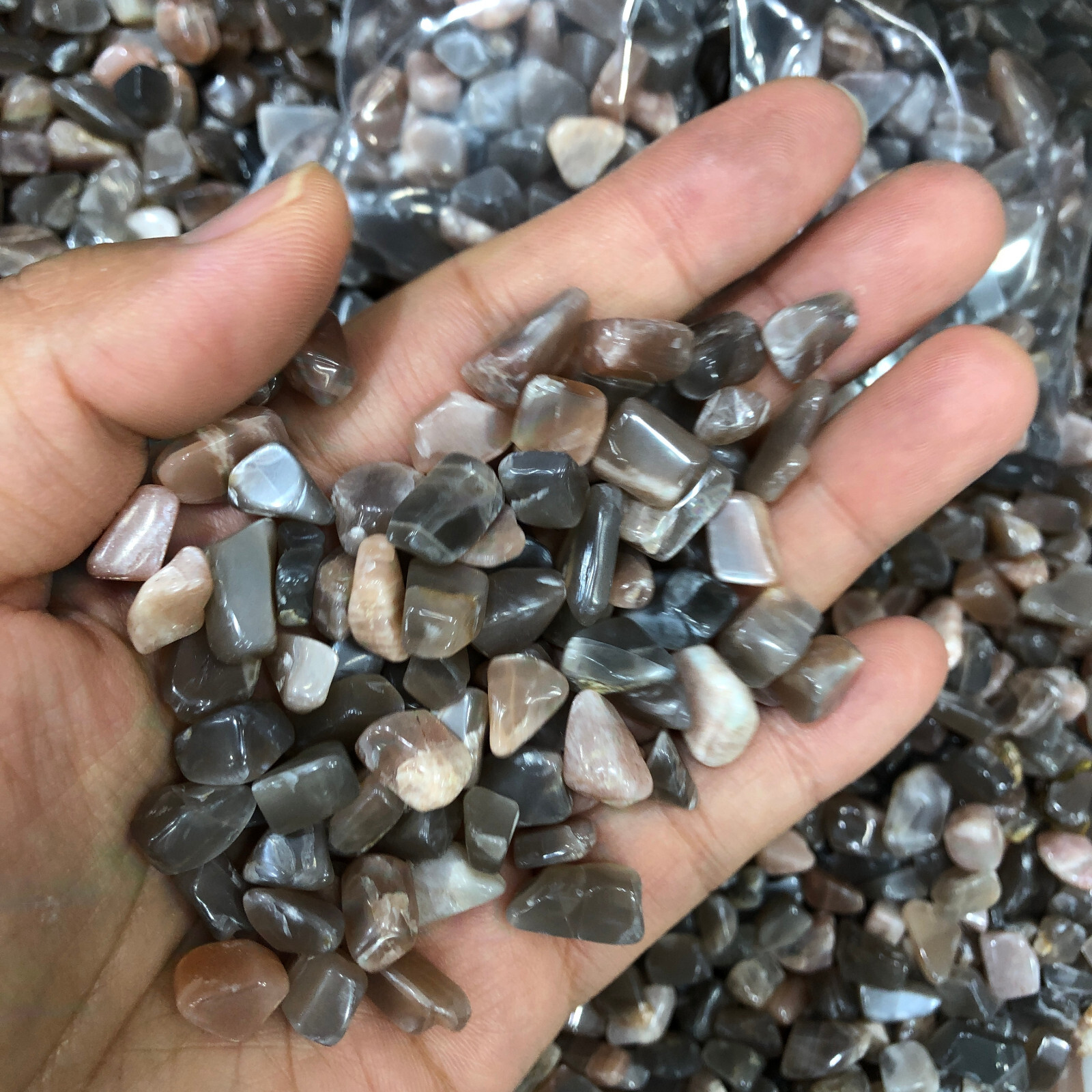 100g Natural Black backbone crystal gravel reiki healing fish tank decoration