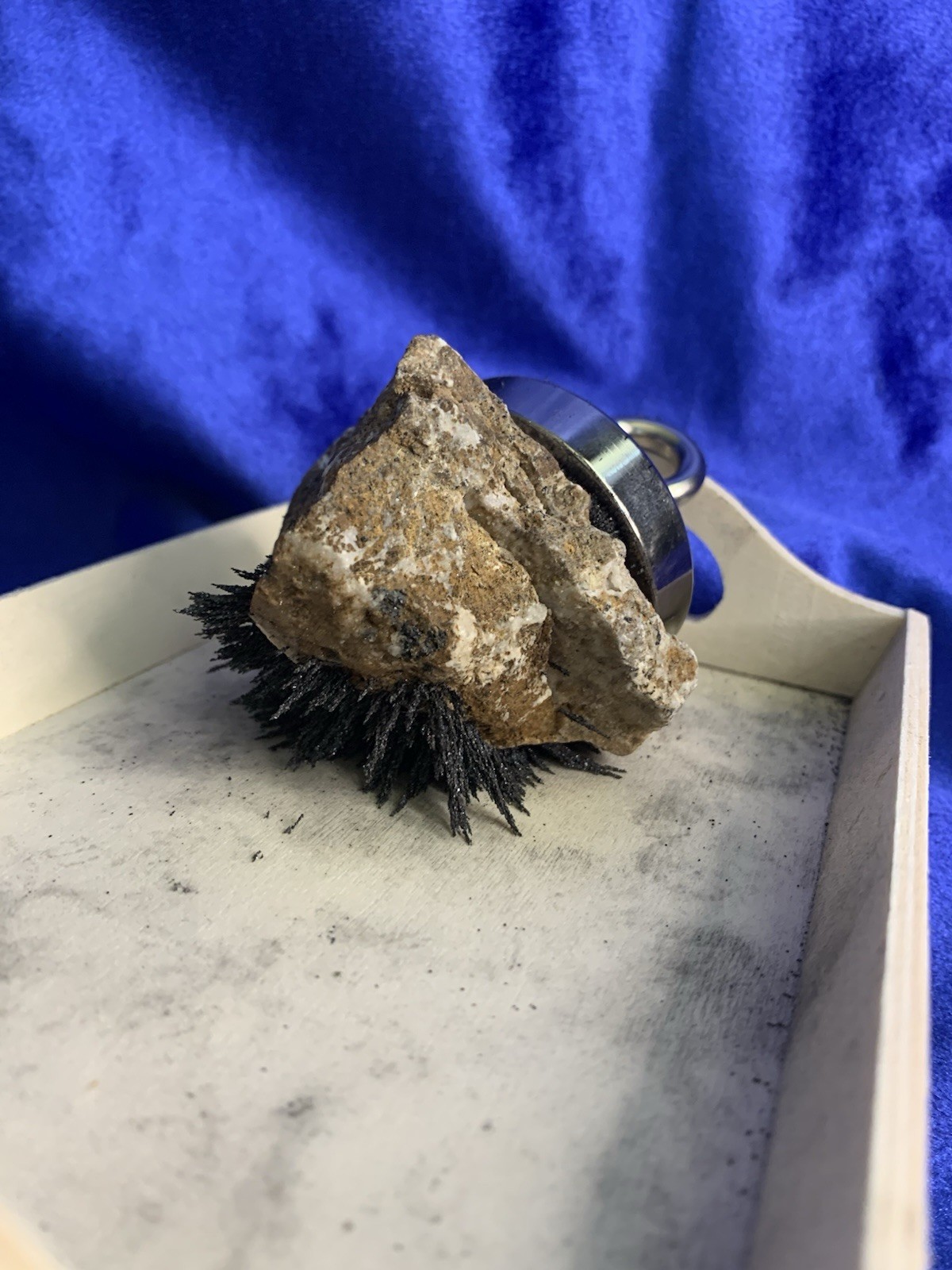 Genuine Live-Lodestone Matrix – Magnetite*Hematite*Quartz*Mica*Gold Ore*