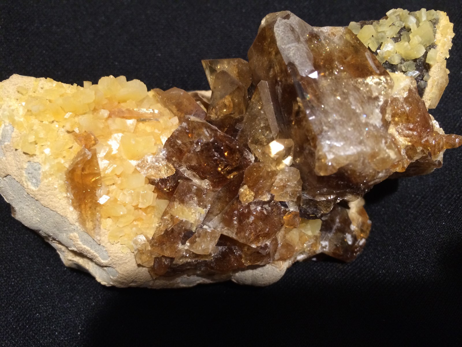 KB: BRIGHT FL SW YELLOW/WHITE BARITE CRYSTALS W/CALCITE, ELK CREEK, SOUTH DAKOTA