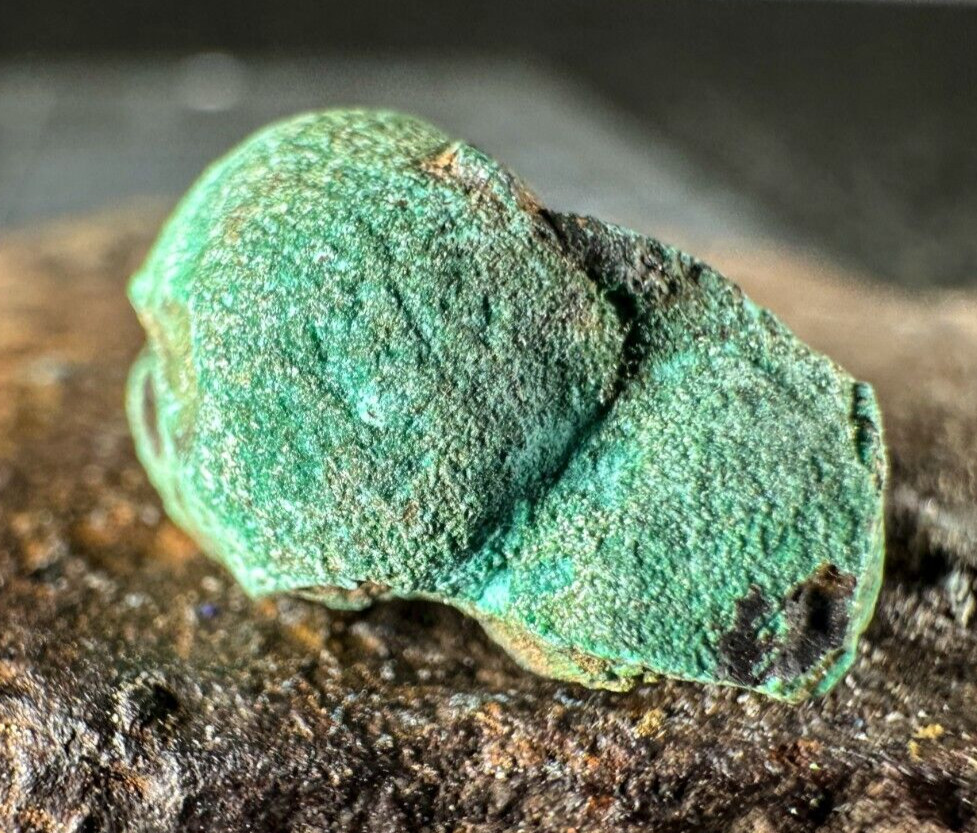 ➤8 PC LOT – Malachite-Azurite-Barite-Hematite-No ID Rutile?- GRAPHIC MINE NM➤882