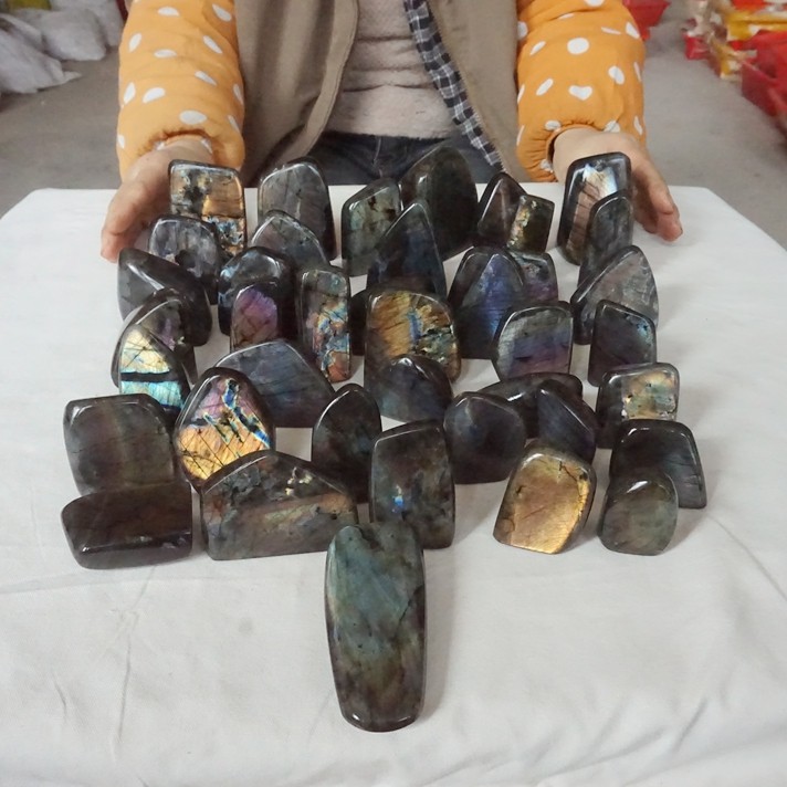 8Pcs 2.2LB Natural Rainbow Labradorite Quartz Crystal Palm Gem Stone Decoration