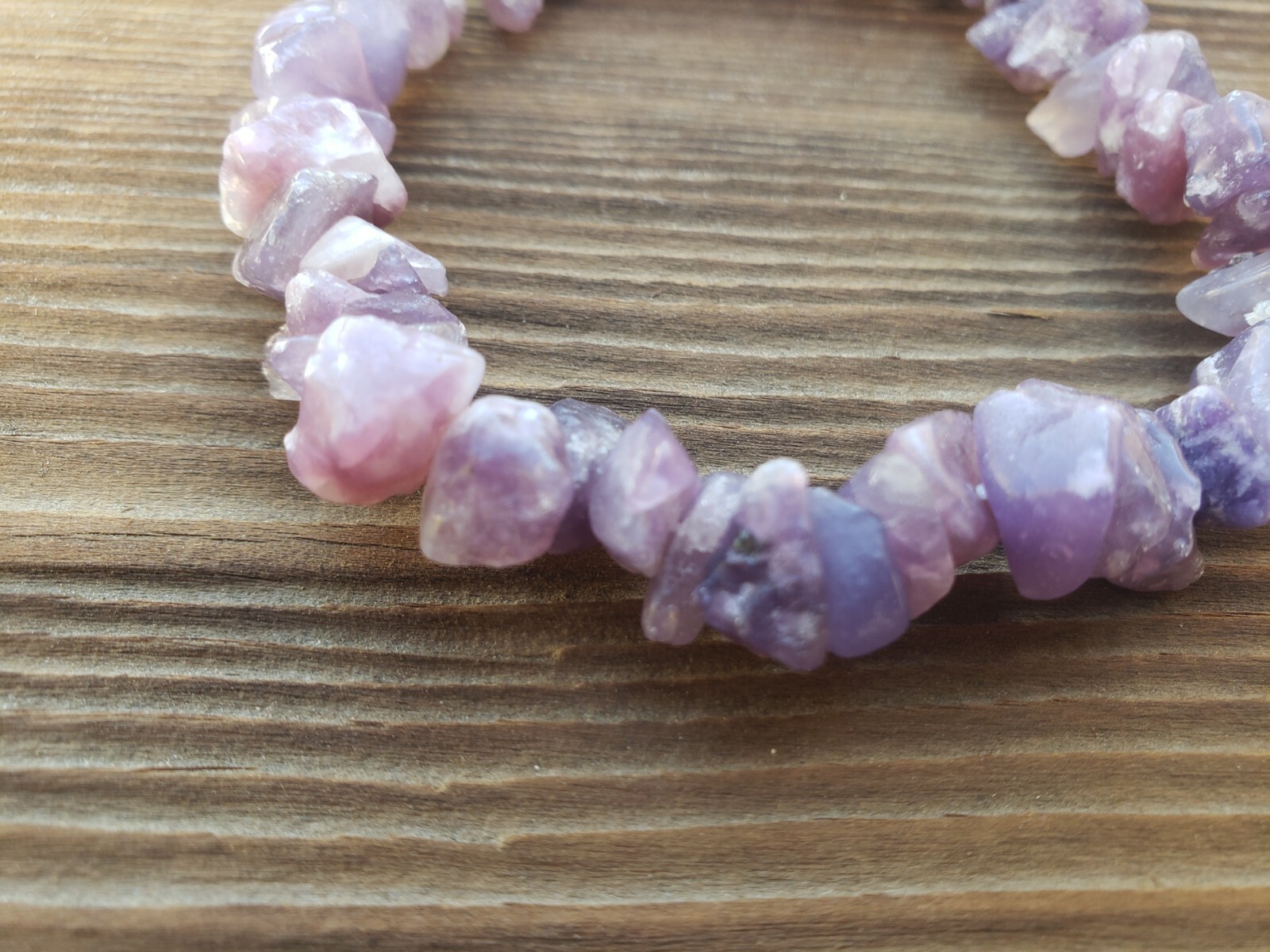 NATURAL LEPIDOLITE STONE GEMSTONE STRETCHY CHIP BRACELET