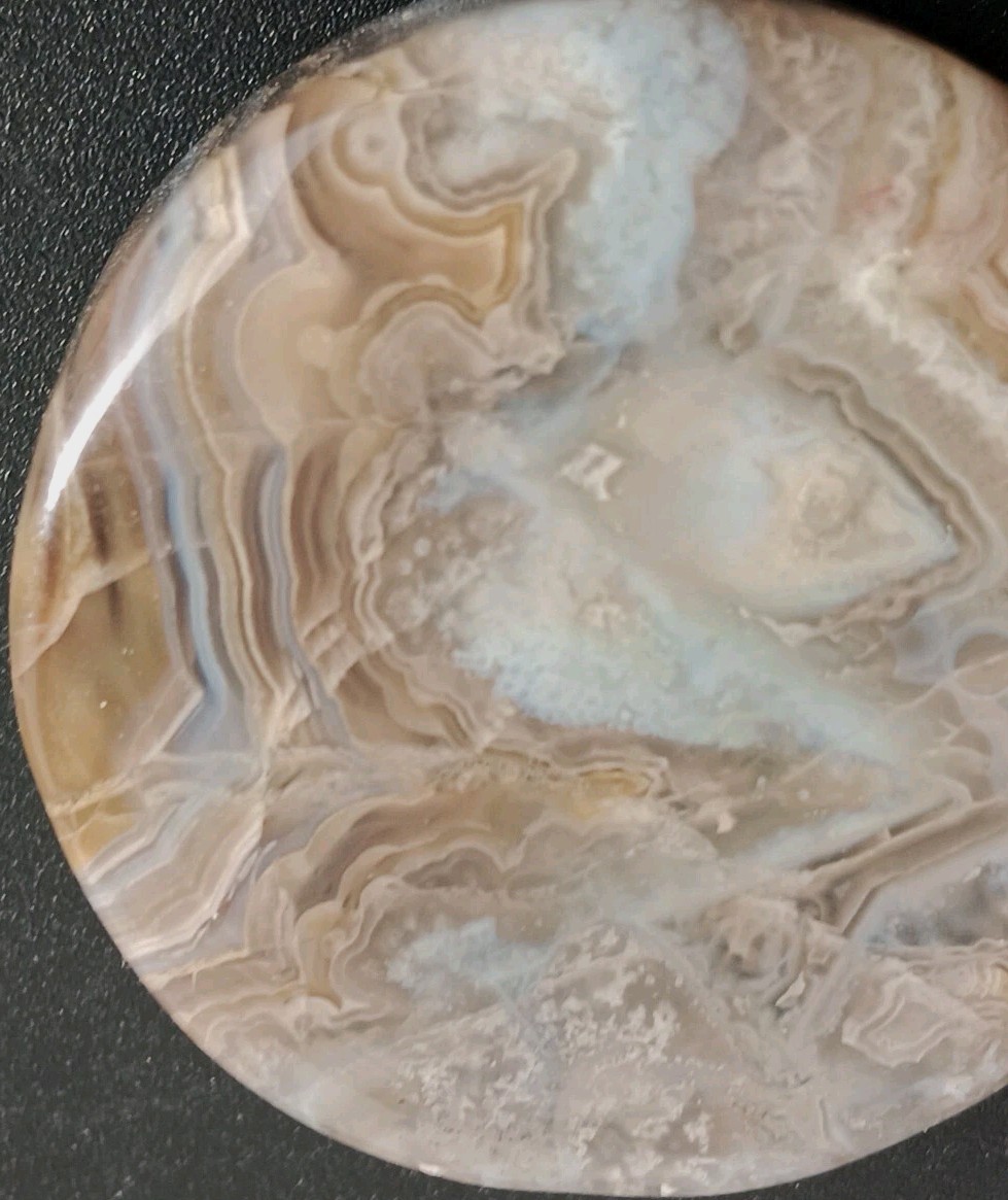 Crazy Lace Agate Natural Cabochon Semiprecious Gemstone 1-5/16″ Wide 1/4″ Thick