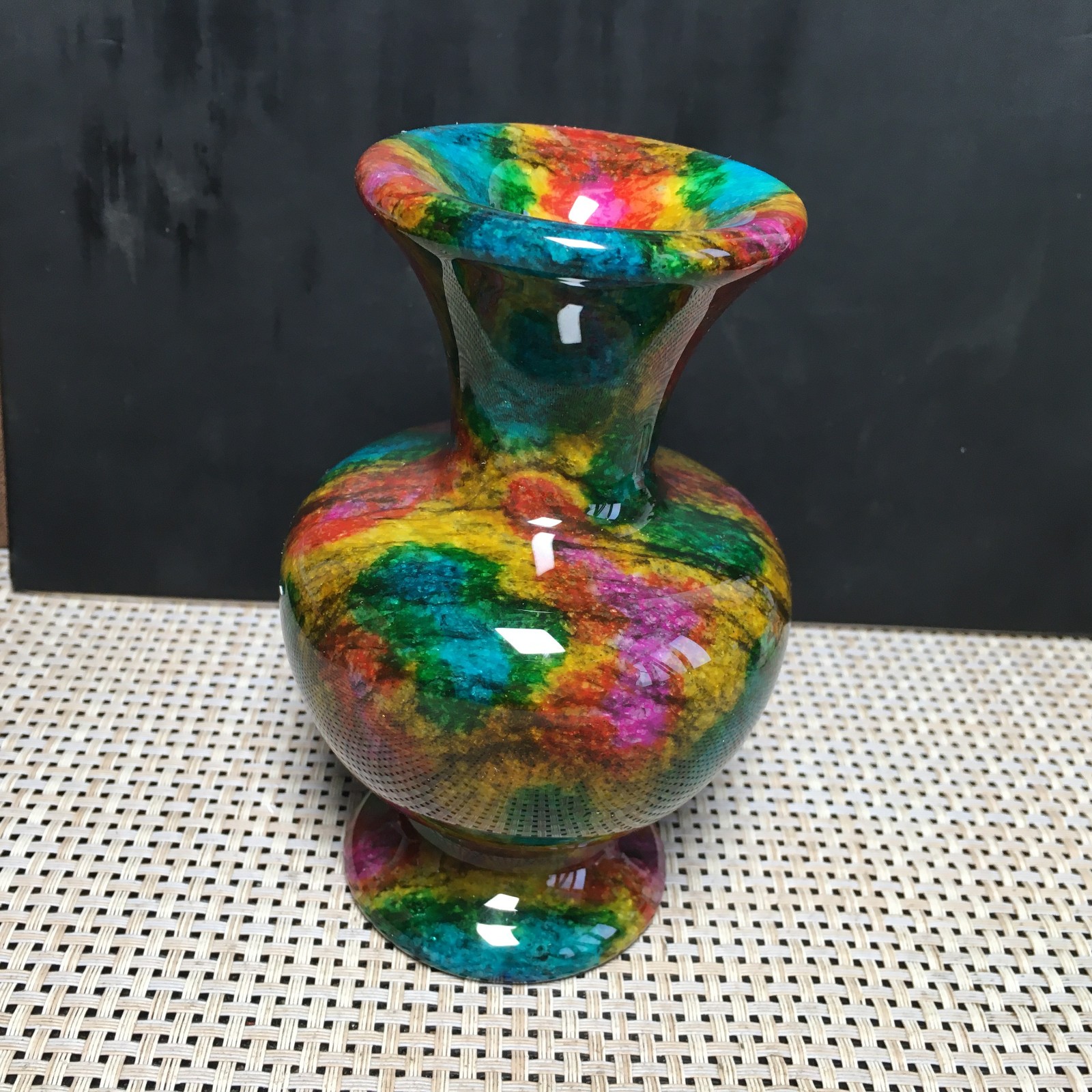 895g Natural “Seven Colors Jade” vase specimen -Taiwan China 02