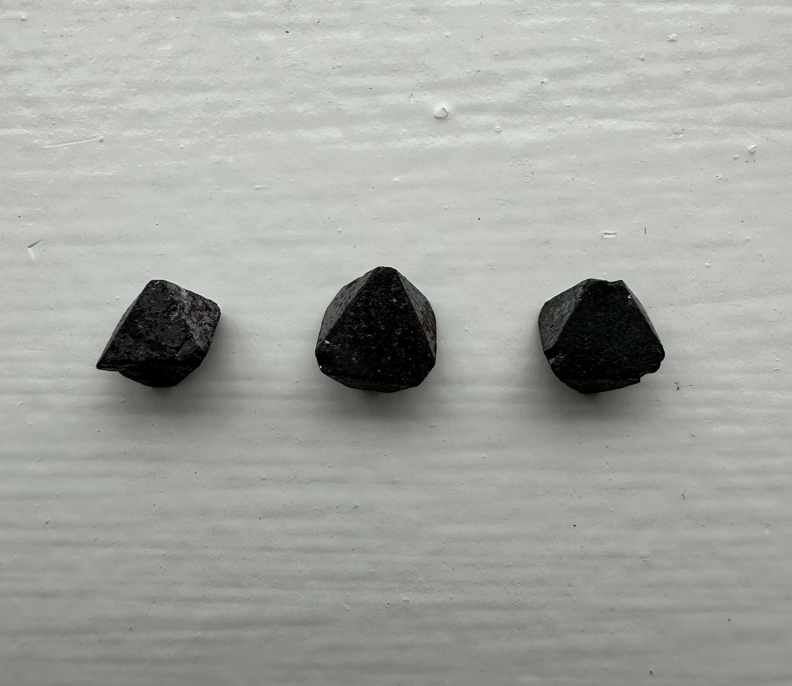 Magnetite crystal lot from Afghanistan (See Description)