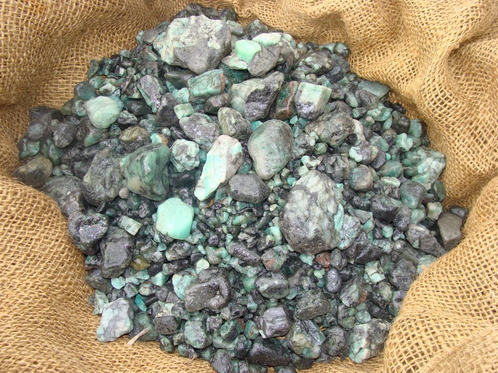1000 Carat Lots of Unsearched Natural Emerald Rough + a FREE faceted gemstone