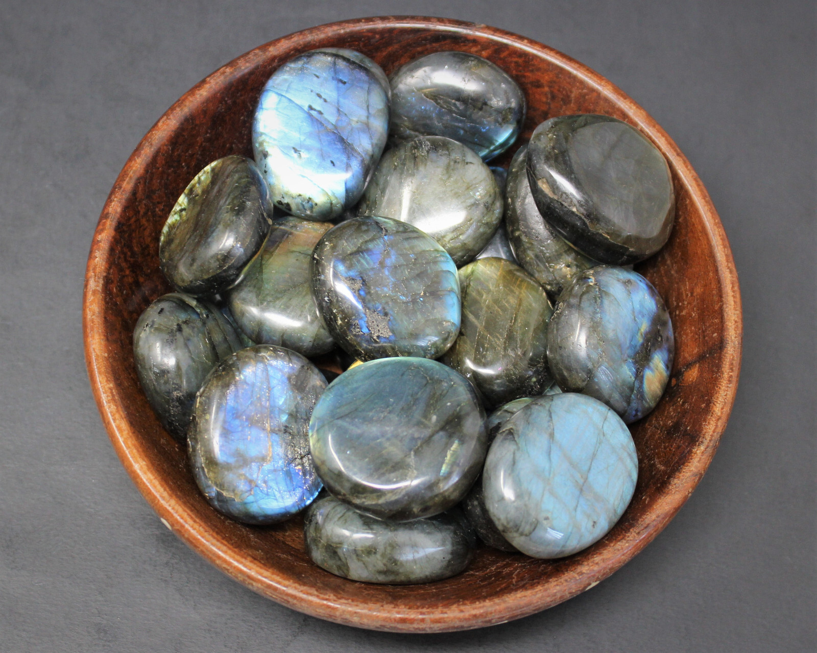 Labradorite Palm Stones – Hand Polished Labradorite Pebbles, Wholesale Bulk Lot