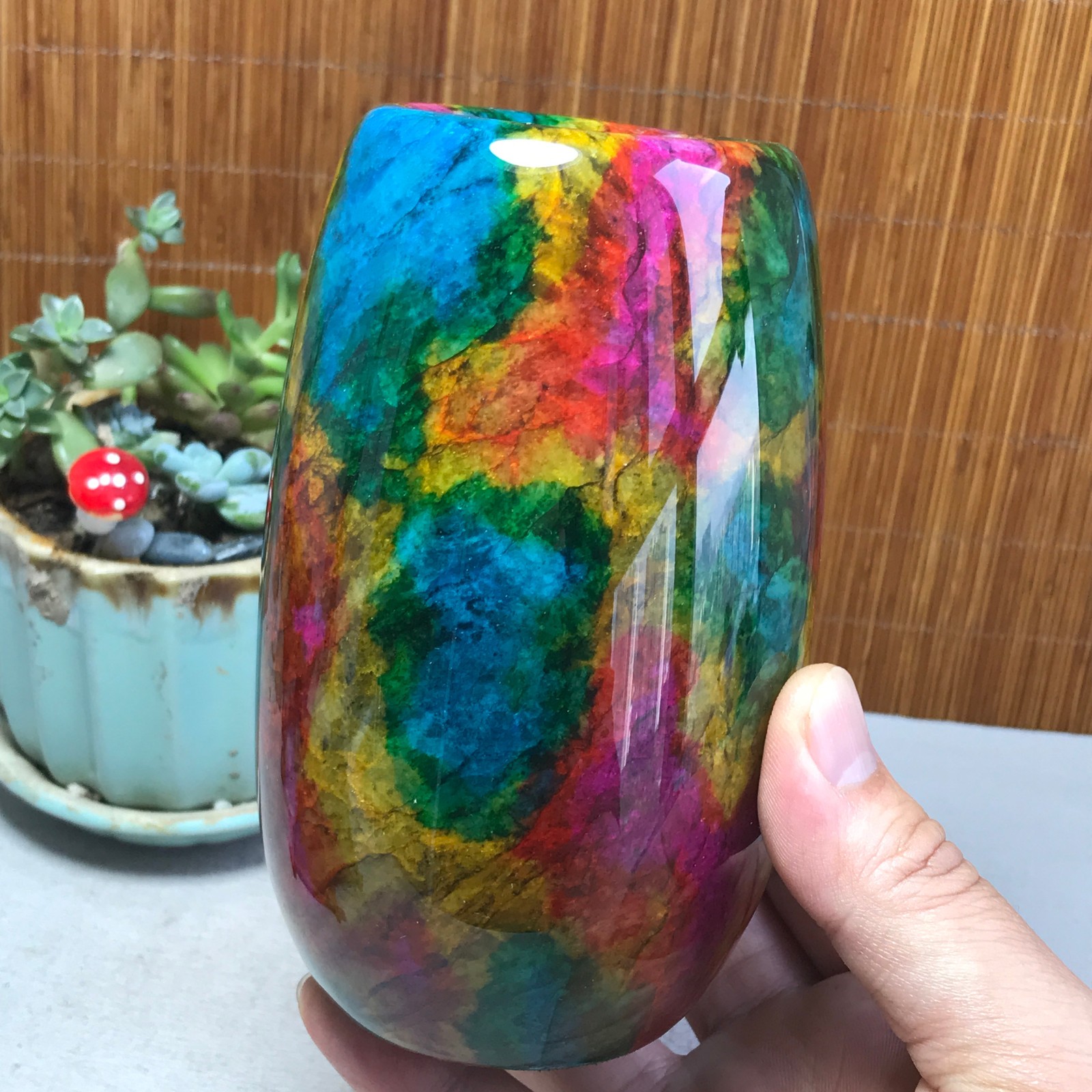 Natural “Seven Colors Jade” vase specimen -Taiwan China 1140g 129mm A5800