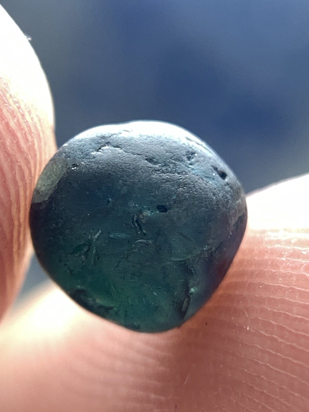 2.50 Carats Amazing Facet Grade Blue Teal Sapphire Rough Piece@Madagascar