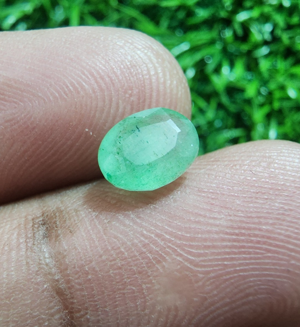 Ultimate Zambian Emerald Oval Shape 1.40 Crt Pretty Green Faceted Loose Gemstone
