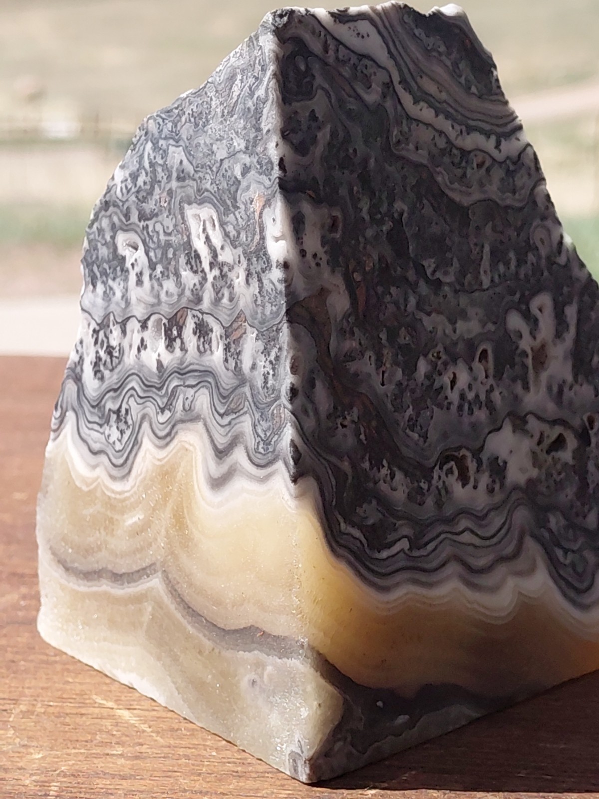 Zebra Calcite Polished Pyramid Dendrite Translucent Bands 3 1/4″x3 1/4″×2 1/2″