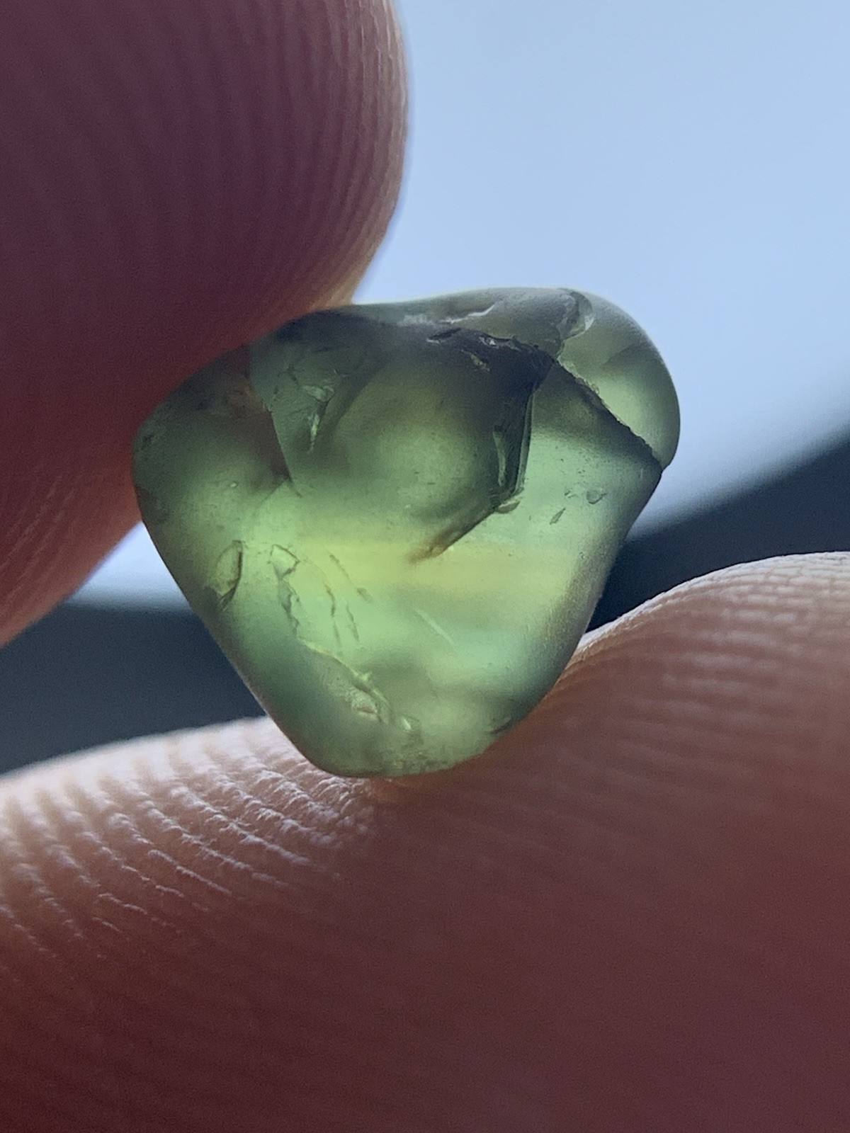1.90 Crts Gorgeous Piece Facet Grade Green (Teal) sapphire Rough