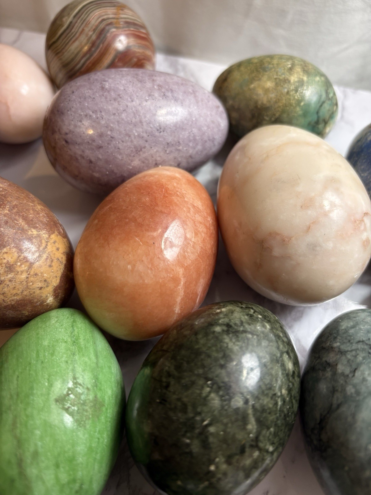 25 Vtg Stone Eggs Lot Onyx Alabaster Quartz Marble Obsidian Jasper Mixed sizes
