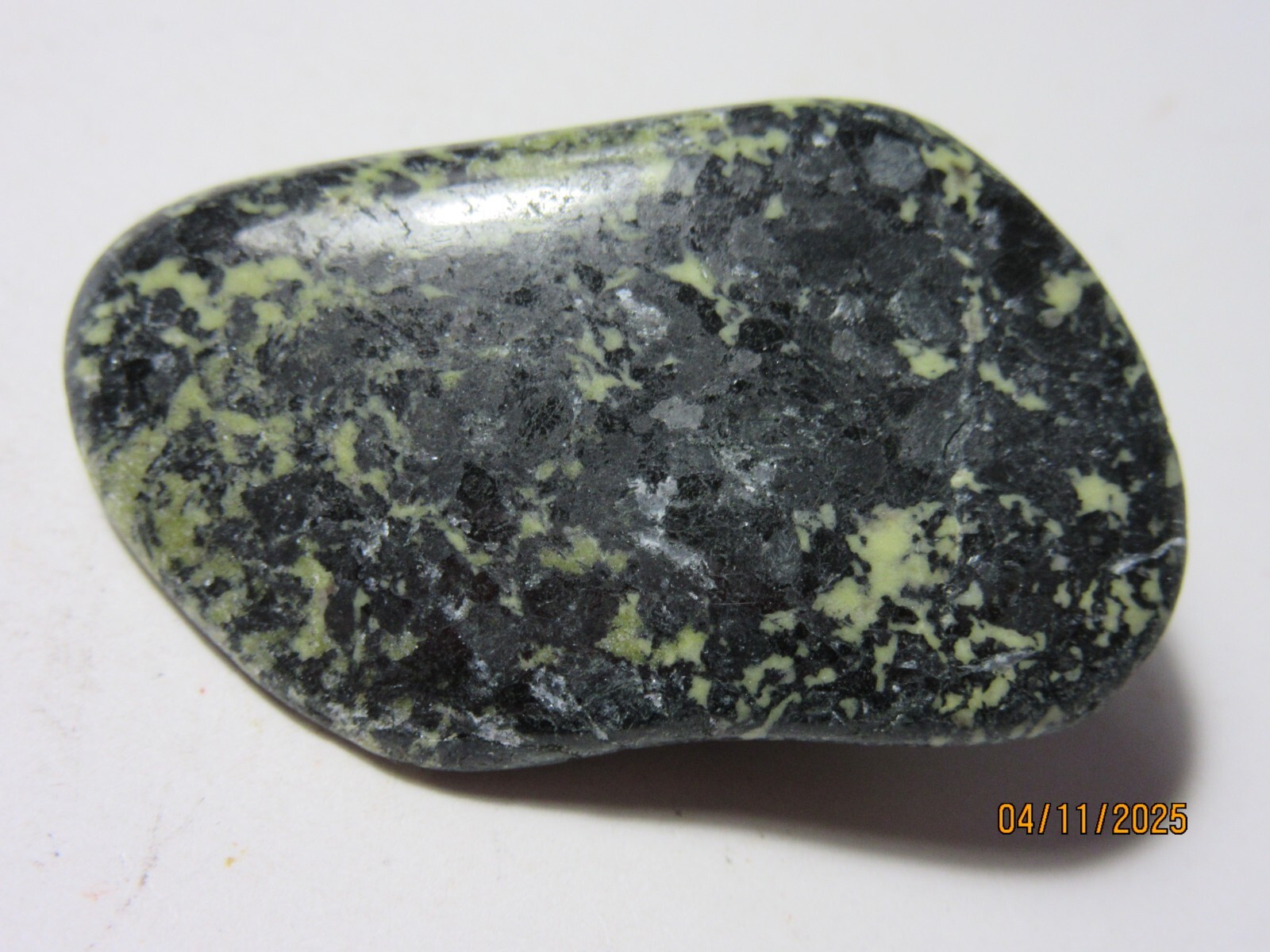 Speckled Green 1 5/8″ Epidote Tumbled N. Carolina Collectible SGETNC-97