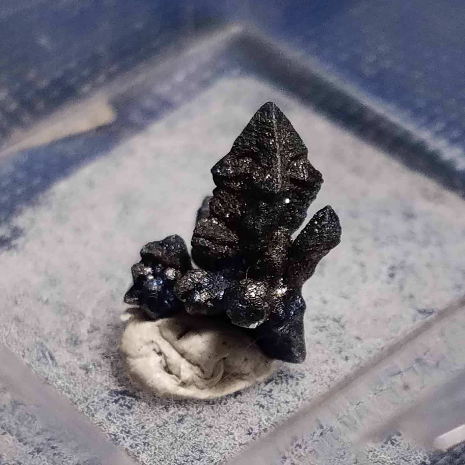 SiG: Dark Grey Sparkly Iridescent Hematite Crystals Cluster Psm After Magnetite